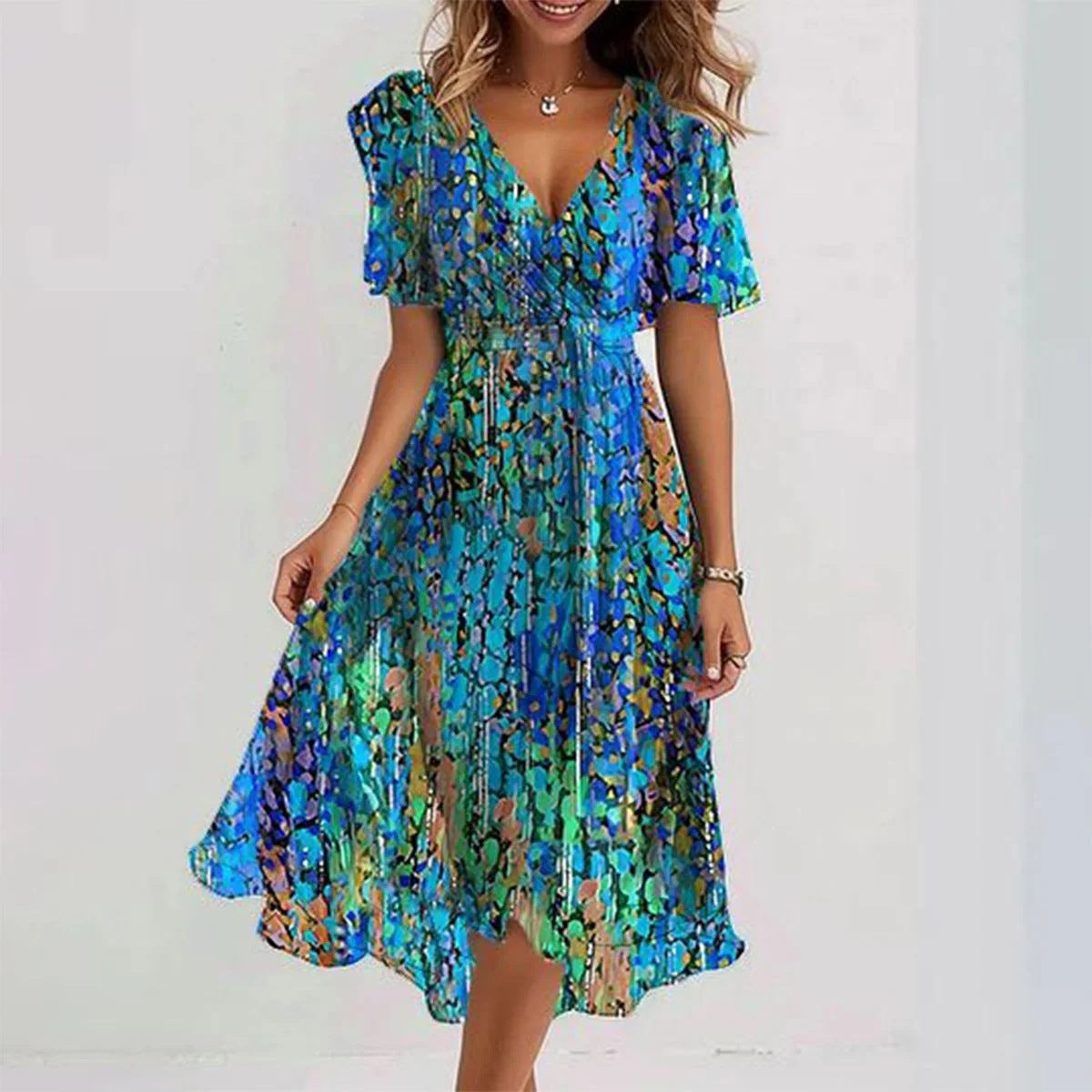 Clara Dress for Women – Elegant Short-Sleeve Dress with Flattering Cut & Timeless Design