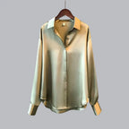 Isabelle Velvet Blouse for Women – Luxurious Fitted Blouse with Elegant Cut for Chic and Casual Looks
